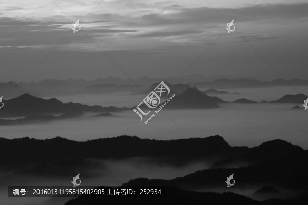 水墨云海