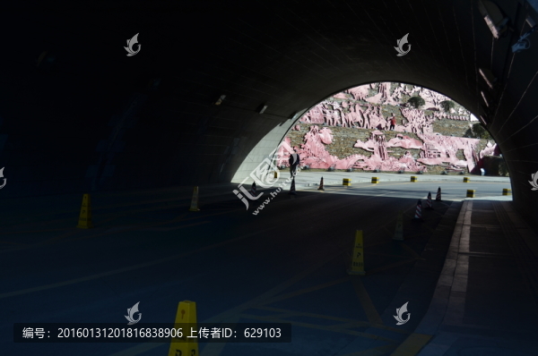 曲江池畔