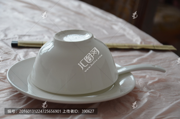 餐具