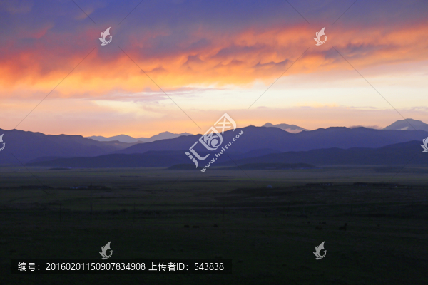 草原暮色