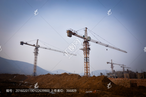 建筑工地吊車