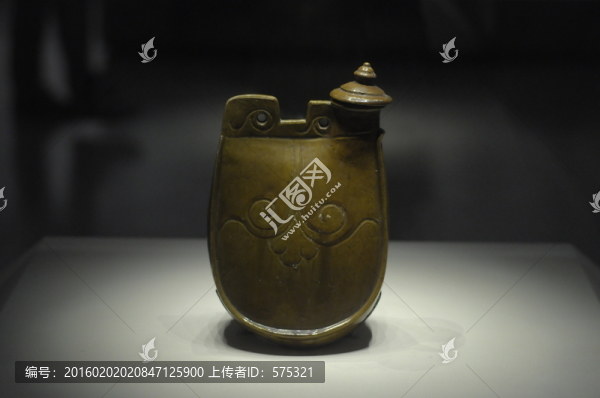 褐釉雞冠壺