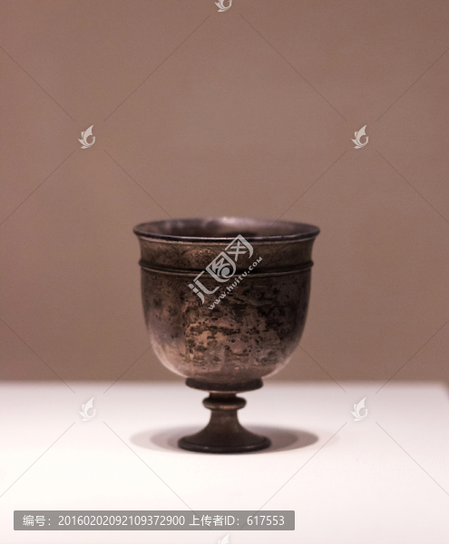 狩獵紋高足銀杯