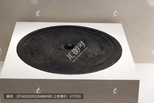 雙魚紋青銅鏡