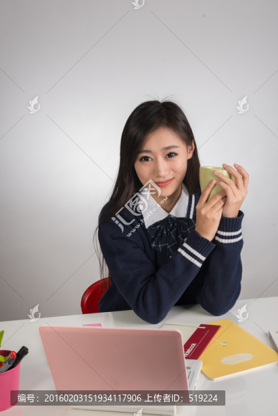 女學(xué)生