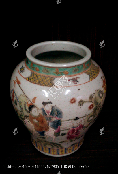 古代瓷花瓶