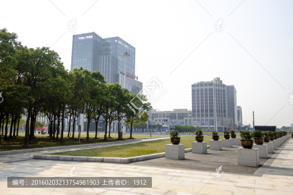 城市廣場(chǎng)