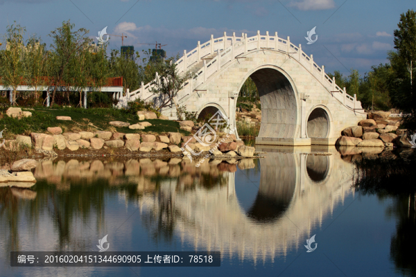 伊犁河