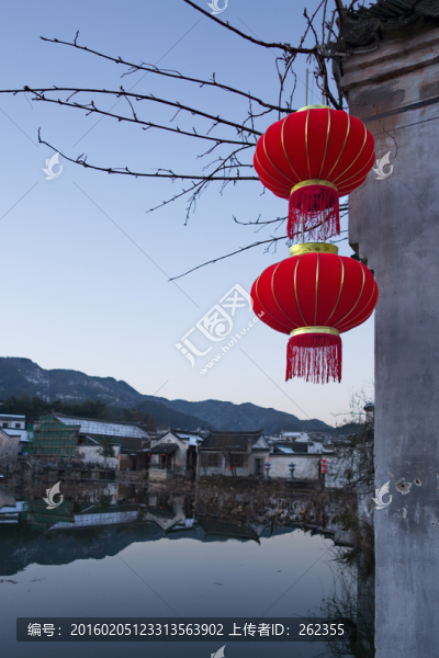 山鄉(xiāng)春節(jié)紅燈籠