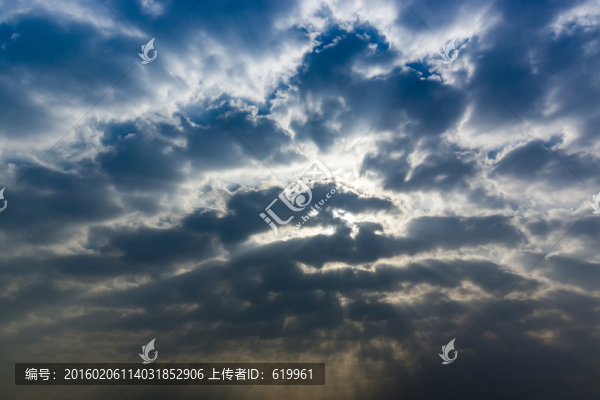 云破天開
