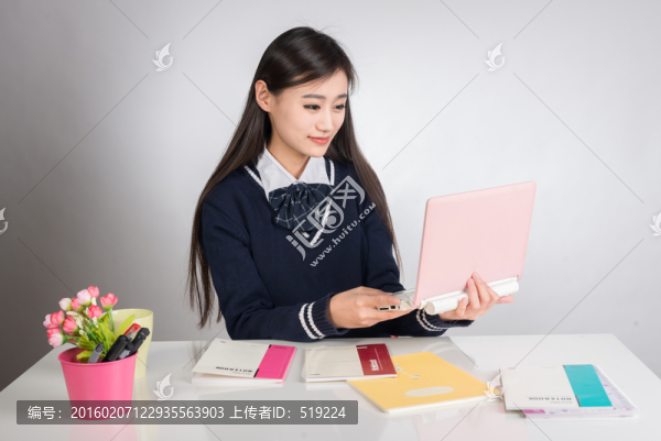 女學(xué)生