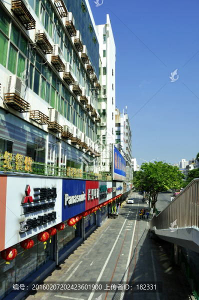 人行道路