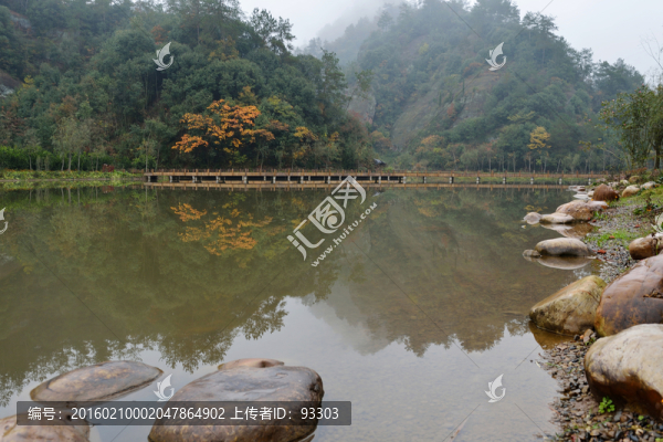 湖泊