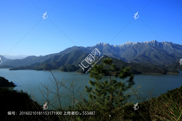 雪山,水庫