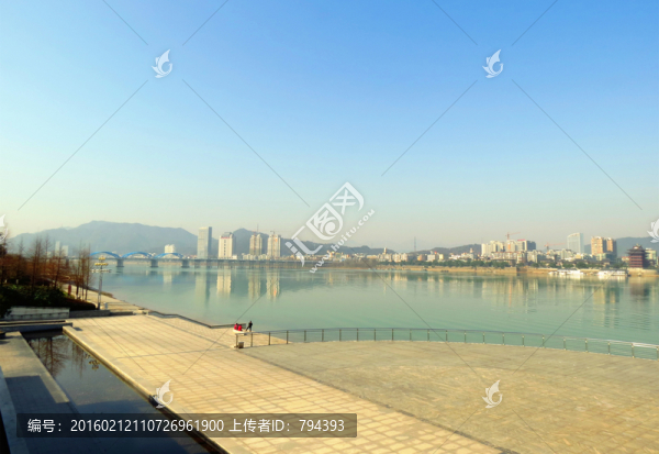 富春江畔