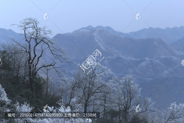 雪山