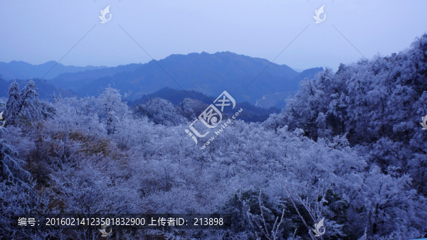 雪山