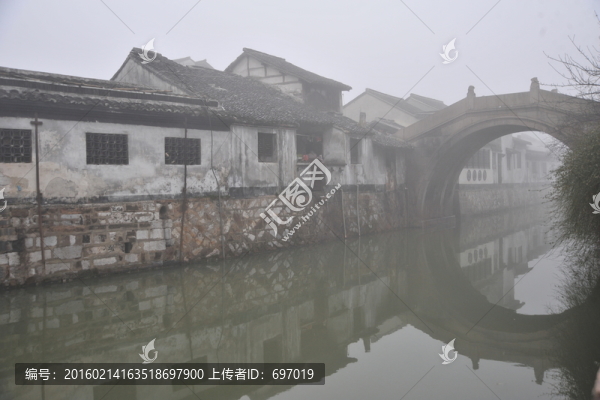 霧漫南潯古鎮(zhèn)