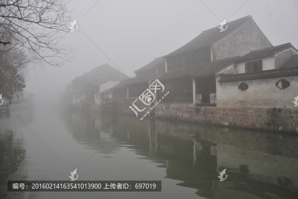 霧漫南潯古鎮(zhèn)