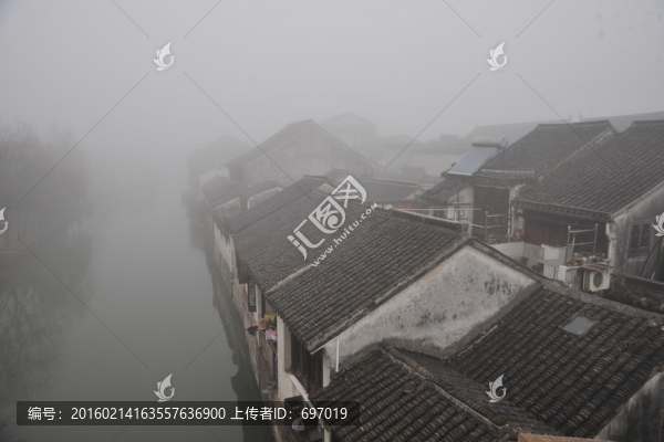 霧漫南潯古鎮(zhèn)