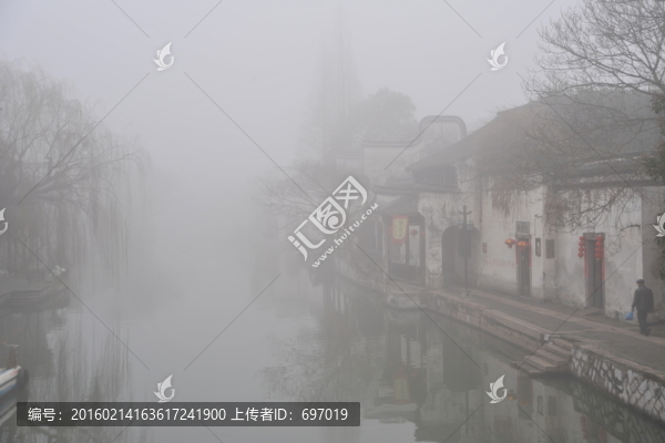 霧漫南潯古鎮(zhèn)