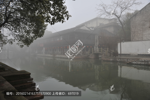霧漫南潯古鎮(zhèn)