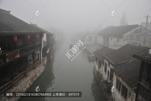 霧漫南潯古鎮(zhèn)