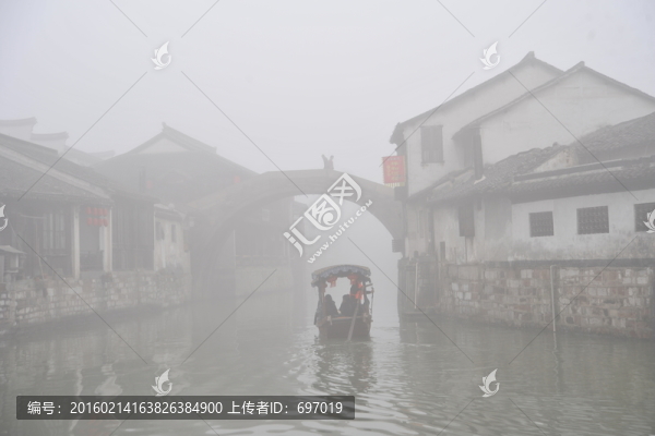 霧漫南潯古鎮(zhèn)