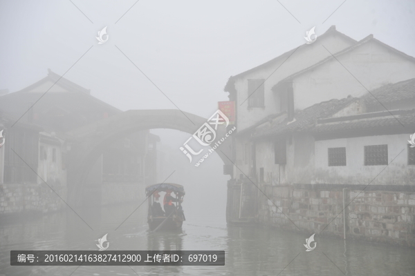 霧漫南潯古鎮(zhèn)