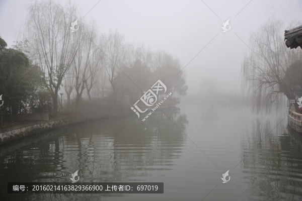 霧漫南潯古鎮(zhèn)