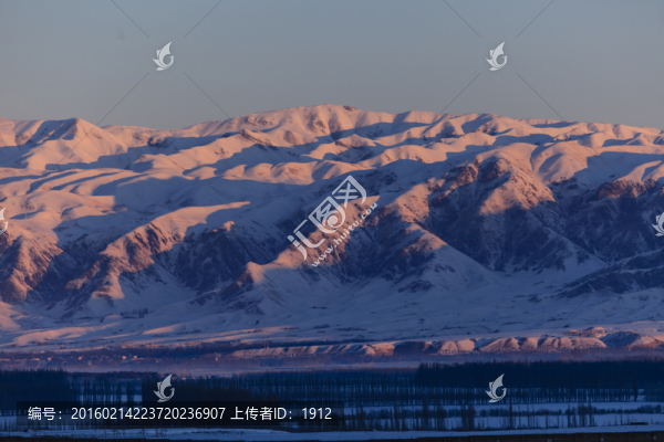 雪山