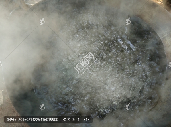 開(kāi)水鍋