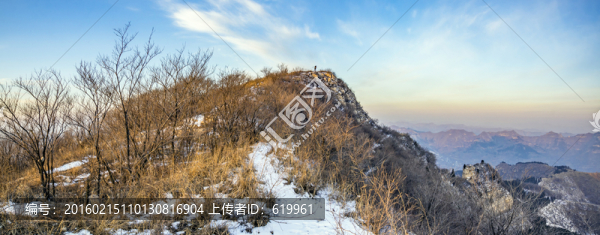 山區(qū)冬晨