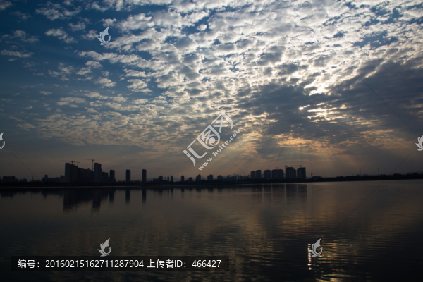 耶穌光,湖邊城市,水面