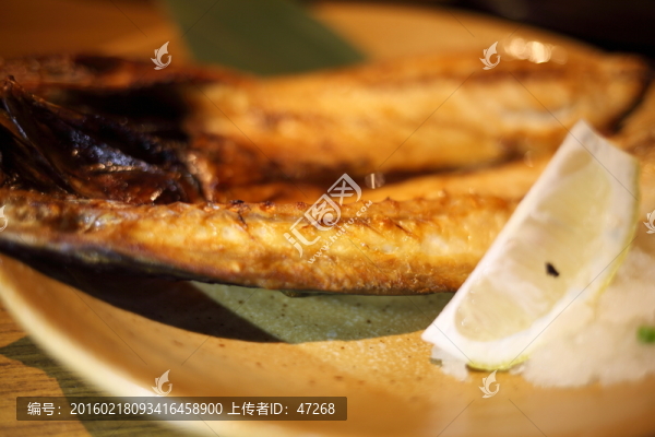 烤秋刀魚