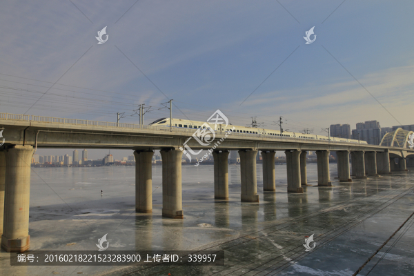 鐵橋