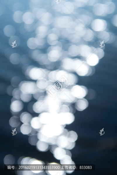 水