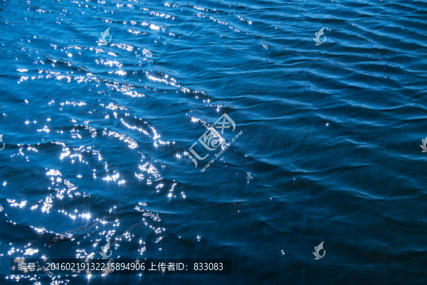 水