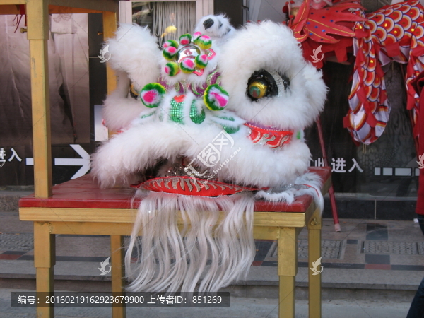 舞獅頭