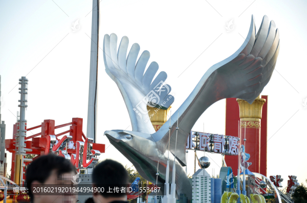 鳥雕塑
