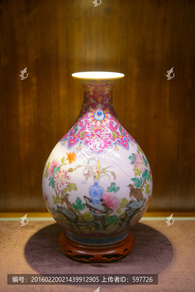 粉彩花鳥玉壺春花瓶