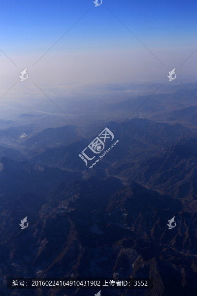 航拍山川