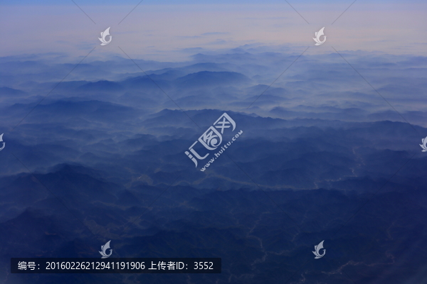 航拍山川,大地