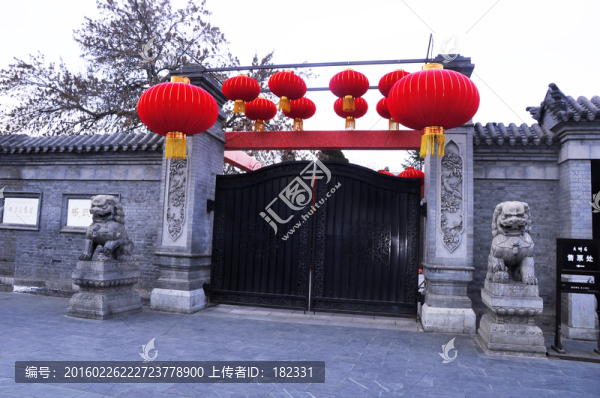 張氏帥府大門