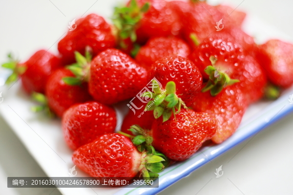 草莓