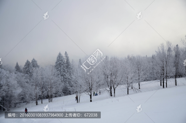 雪山