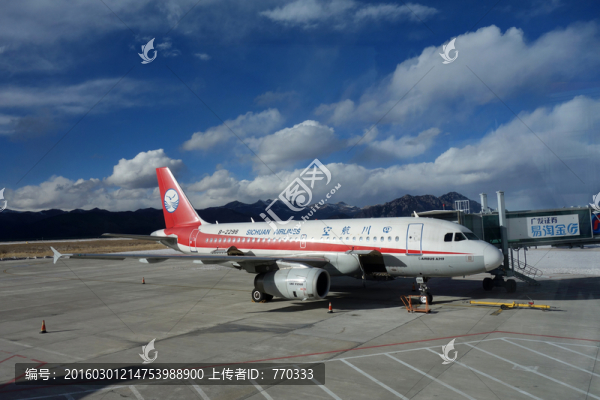 飛機,機場,藍天,白云