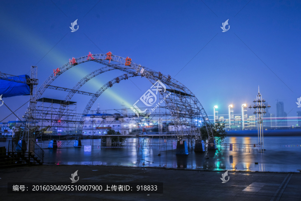 江灘夜景