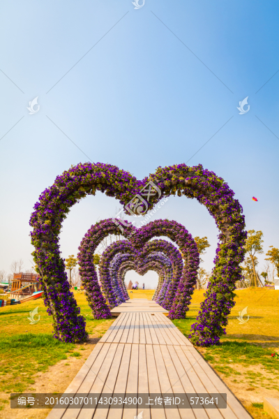 愛心花架,走廊