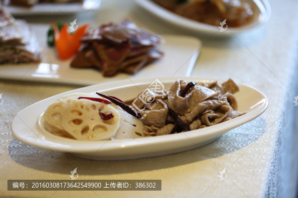 蓮菜肥腸